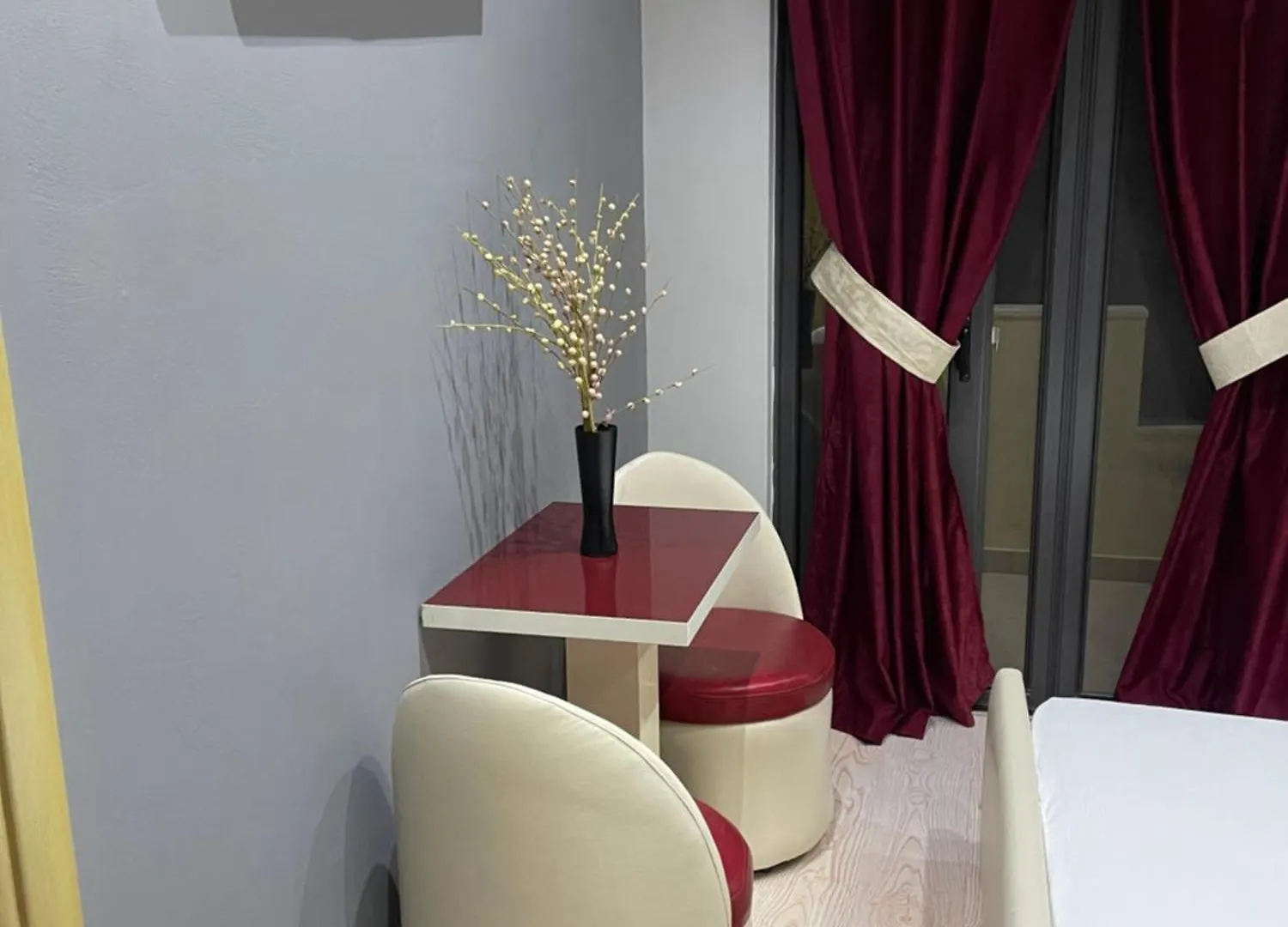 Hotel Selfo Gjirokastër 3*,